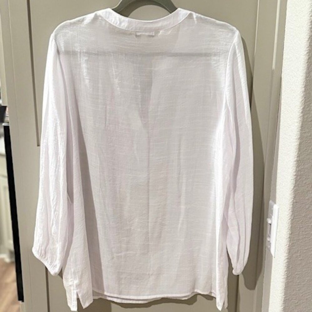 White Feminine Blouse by COUNTERPARTS - Picture 3 of 16
